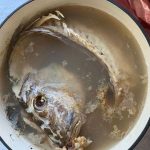 Rahasia Dapur Terungkap Cara Membuat Kaldu Ikan Yang Tidak Bau Amis Fondasi Lezat Hidangan Laut Anda